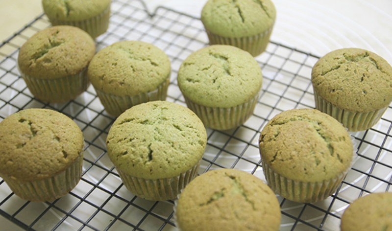 Share how to make delicious green tea muffins easy to make