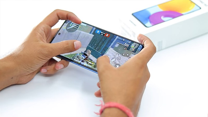 Bằng việc trang bị con chip Snapdragon 778G, Samsung Galaxy M52 5G có hiệu năng mạnh mẽ và ổn định