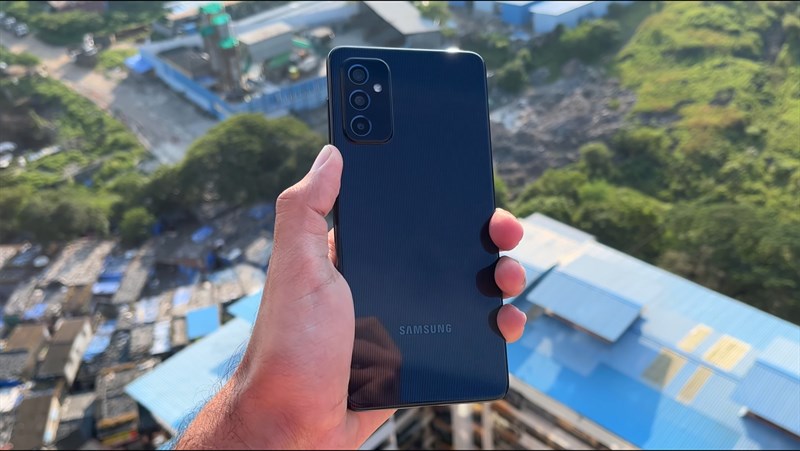 Thiết kế tổng thể của Samsung Galaxy M52 5G