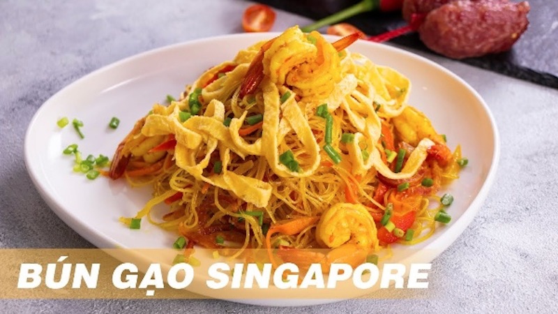 Cách làm bún gạo xào Singapore hấp dẫn tại nhà