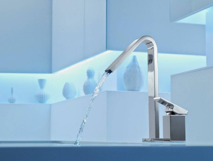 Nhà có nguồn nước yếu nên mua loại máy nước nóng nào phù hợp? > Cần vệ sinh vòi nước, thiết bị thường xuyên
