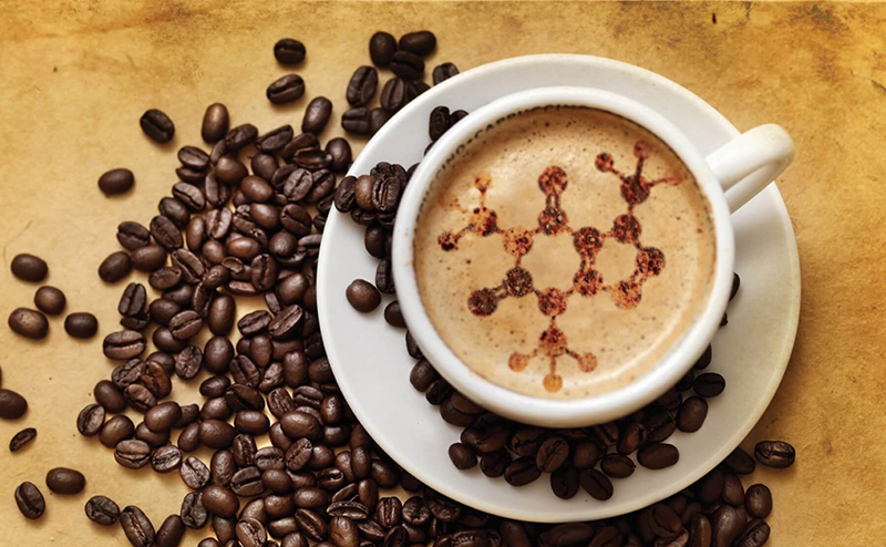 Caffeine có tác dụng làm co mạch máu và giảm lưu lượng máu