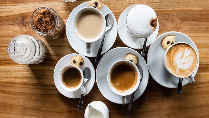 Caffeine còn gây vô hiệu quá phân tử adenosin giúp bạn tỉnh táo