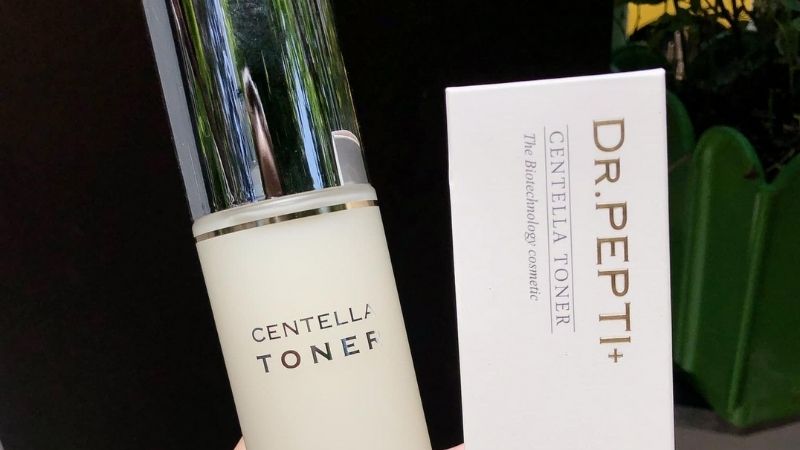 Centella toner của Dr.Pepti thiết kế sang trọng