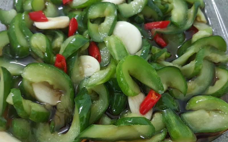 How to make delicious crispy sweet and sour cucumber