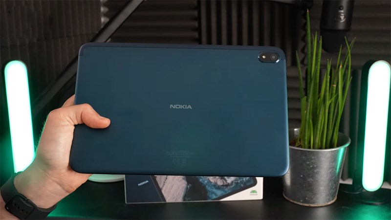 Nokia T20 có thiết kế mặt sau đơn giản, không quá nổi bật Nokia T20 có thiết kế mặt sau đơn giản, không quá nổi bật