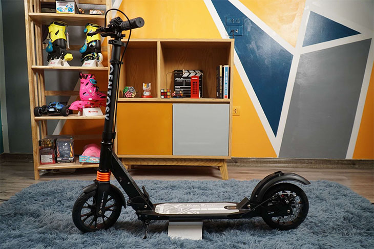 Chi tiết cách sử dụng xe trượt Scooter an toàn cho bé > Kiểm tra xe scooter của bé đã an toàn chưa?