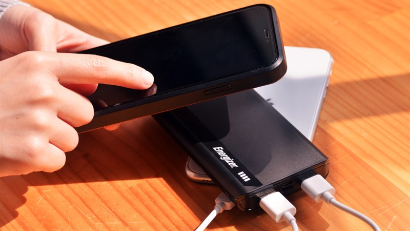 Pin dự phòng giá hời nhờ flashsale, có mẫu thương hiệu Mỹ giảm sốc Pin dự phòng giá hời nhờ flashsale, có mẫu thương hiệu Mỹ giảm sốc