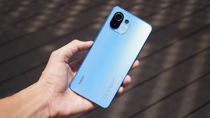 Xiaomi Mi 11 Lite cũ giá bao nhiêu?