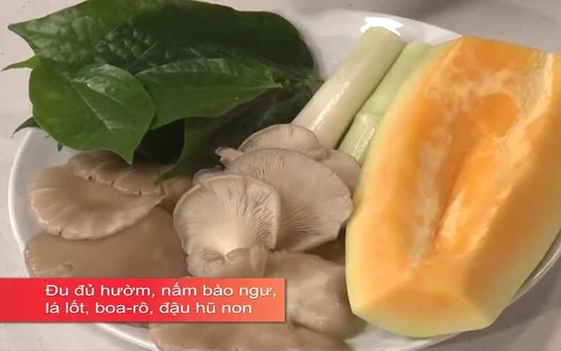 Các nguyên liệu làm món canh đu đủ lá lốt