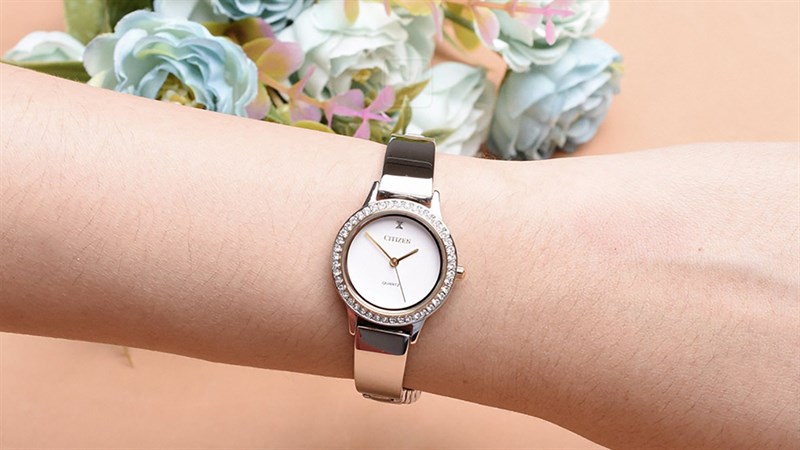 Giảm giá hấp dẫn chỉ có tại TGDĐ, đồng hồ Citizen nữ giá bao nhiêu?