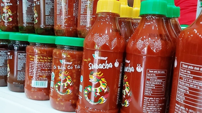 Thử ngay Tương ớt Sriracha Vị Hảo cho món ăn ngon đúng điệu