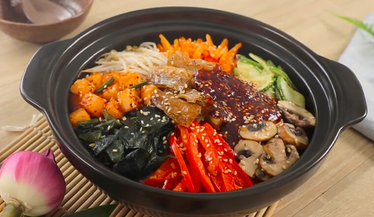 Vào bếp làm món cơm trộn Hàn Quốc chay cực bắt mắt lại vô cùng bổ dưỡng