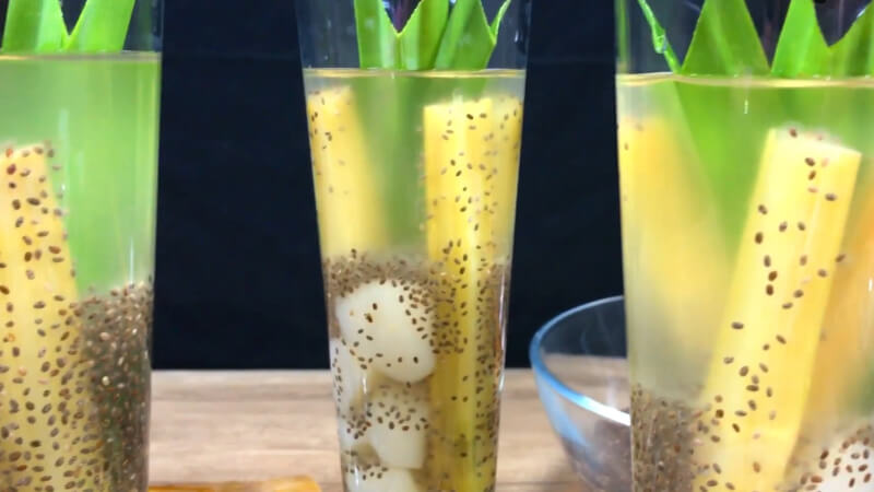 Learn how to make cane juice with chia seeds to cool off on hot days