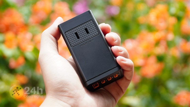 HyperJuice Stackable GaN 100W HyperJuice Stackable GaN 100W