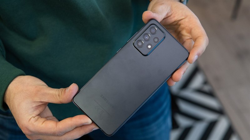 Cập nhật tất tần tật giá Galaxy A52 5G tại đây, máy đang ưu đãi hời đó