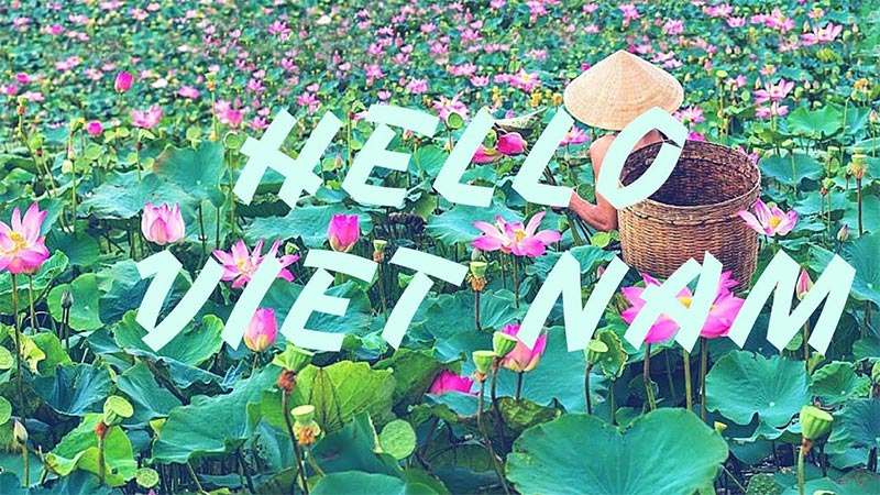 Ca khúc Hello Việt Nam của ca sĩ Phạm Quỳnh Anh