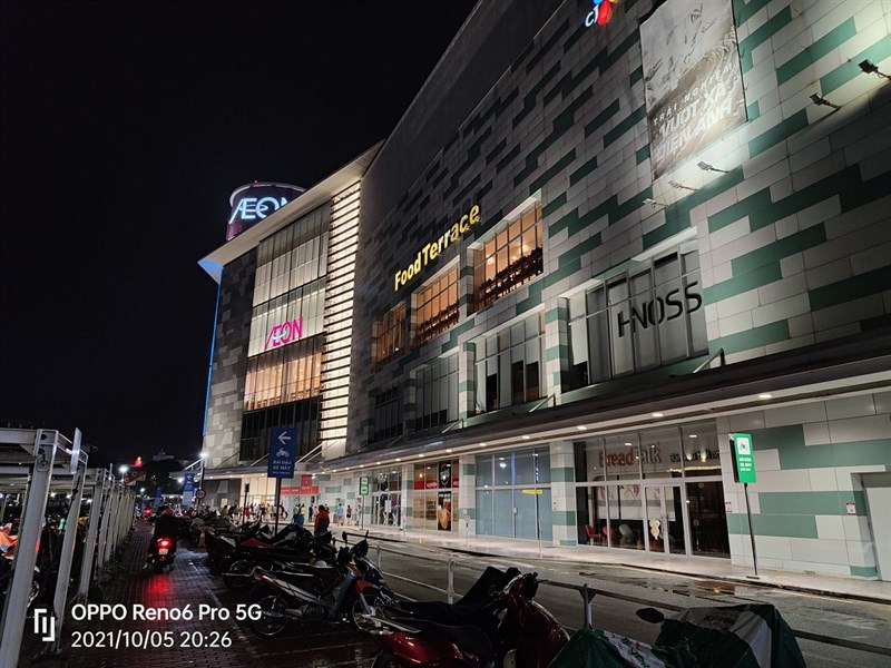 Ảnh chụp trong điều kiện thiếu sáng từ camera của OPPO Reno6 Pro 5G.