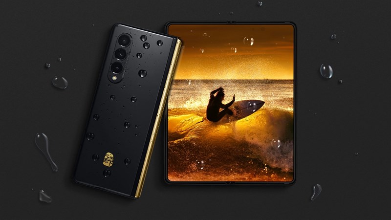 Samsung W22 5G có khả năng chống nước đạt chuẩn IPX8