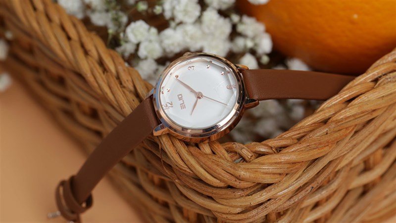 Tư vấn kinh nghiệm khi mua đồng hồ dây da đẹp cho phái nữ. Những tiêu chí cần thiết để có được sự lựa chọn vừa hợp lý và tiết kiệm Tư vấn kinh nghiệm khi mua đồng hồ dây da đẹp cho phái nữ. Những tiêu chí cần thiết để có được sự lựa chọn vừa hợp lý và tiết kiệm