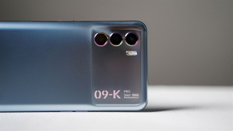 Cụm camera sau của OPPO K9 Pro. Cụm camera sau của OPPO K9 Pro.