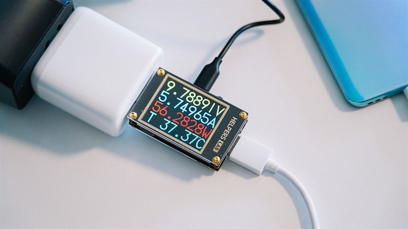 OPPO K9 Pro hỗ trợ sạc nhanh công suất 60 W giúp bạn rút ngắn thời gian sạc đáng kể. OPPO K9 Pro hỗ trợ sạc nhanh công suất 60 W giúp bạn rút ngắn thời gian sạc đáng kể.