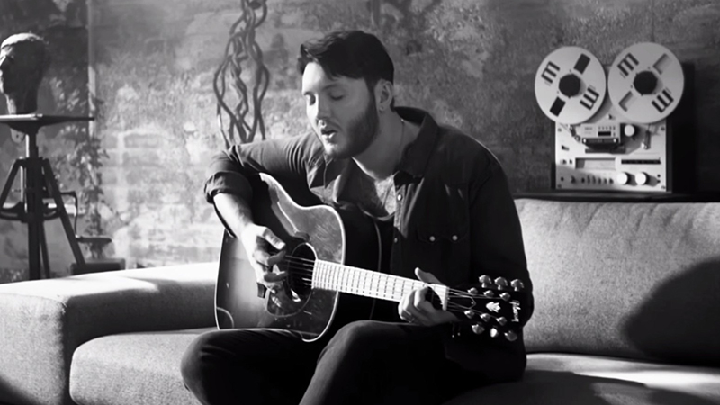 Ca sĩ James Arthur