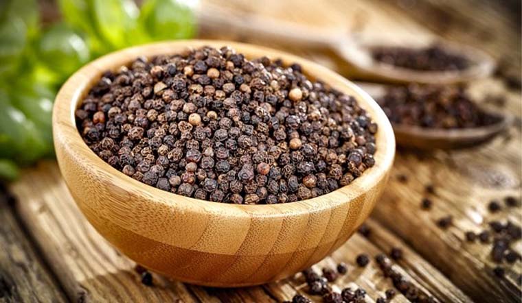 Giá tiêu hôm nay 16/10/2021: Dao động trong khoảng 86.000 - 89.500 đồng/kg