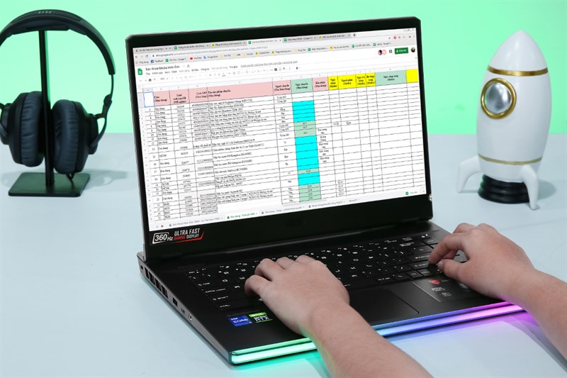MSI GE66 Raider - một mẫu laptop gaming cực kỳ xịn sò của MSI. MSI GE66 Raider - một mẫu laptop gaming cực kỳ xịn sò của MSI.