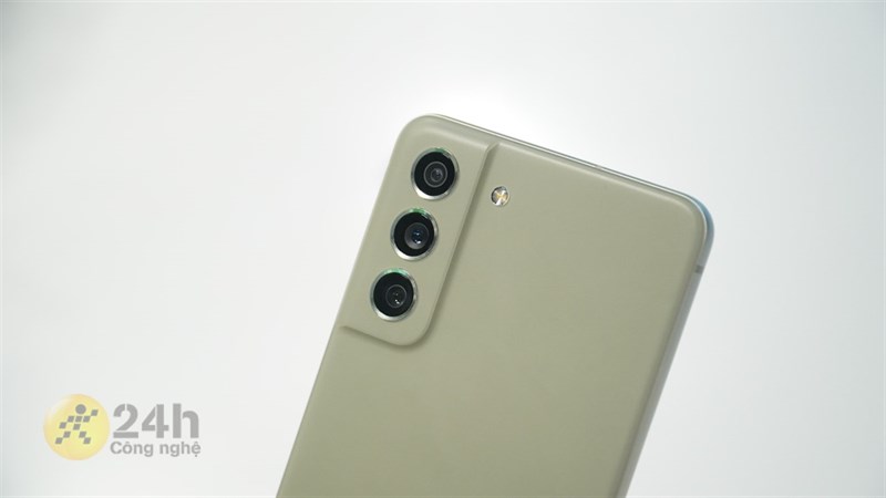 Thiết kế cụm camera của Samsung Galaxy S21 FE Thiết kế cụm camera của Samsung Galaxy S21 FE
