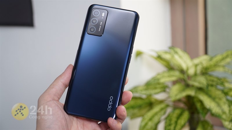 OPPO A16 cho thời lượng sử dụng pin cực lâu dài, dư sức để bạn có thể làm việc hay học tập trong cả 1 ngày.