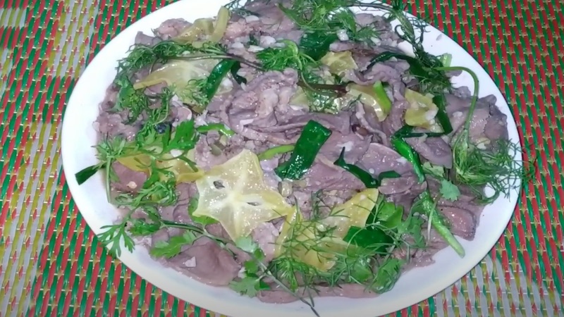 How to make delicious beef tongue with star fruit, with a mild sour taste, attractive for the whole family