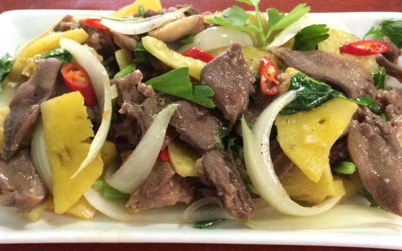 Instructions on how to make delicious soft and delicious fried beef tongue with pineapple for the family