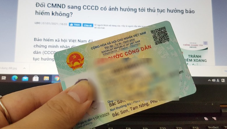 Vì sao làm cùng ngày nhưng thời gian nhận khác nhau?