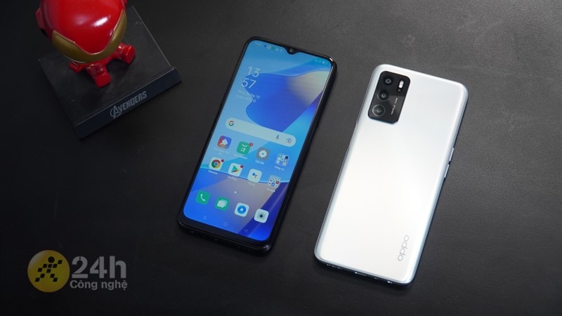 TOP 5 chiếc điện thoại cho người già dưới 4 triệu tốt nhất 2021, đáp ứng đủ các tiêu chí giá rẻ, pin trâu, màn hình lớn và dễ sử dụng