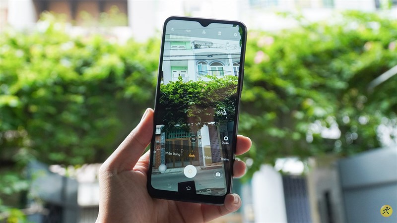 TOP 5 chiếc điện thoại cho người già dưới 4 triệu tốt nhất 2021, đáp ứng đủ các tiêu chí giá rẻ, pin trâu, màn hình lớn và dễ sử dụng