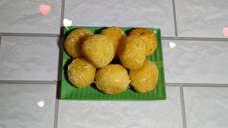 Món bánh khoai lang dừa nạo giòn ngon