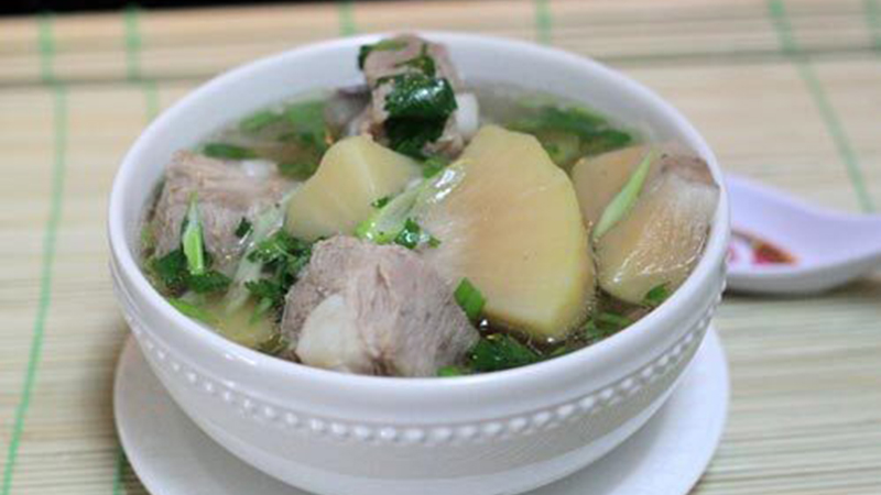 Canh sườn nấu sake