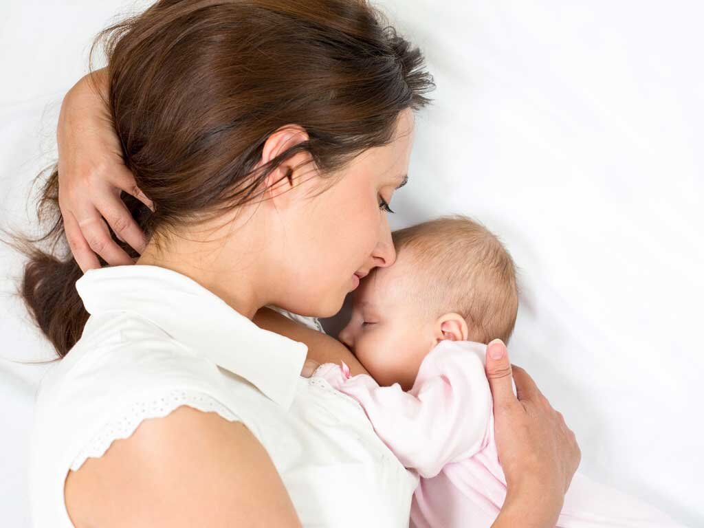    Các mẹ cũng nên chú ý đến sức khỏe của bình sữa để có những điều chỉnh thay đổi tâm sinh lý.