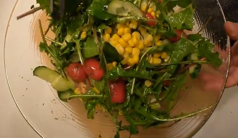 Cách làm salad bồ công anh ngon đơn giản mới lạ dễ làm tại nhà