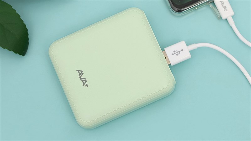 Sạc dự phòng được giảm thả ga dịp lễ hội ma, giá chỉ còn dưới 200K