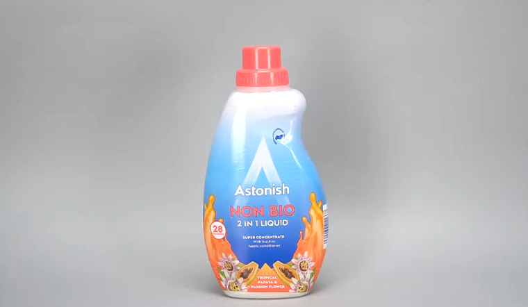 Bảo vệ gia đình với nước giặt sinh học Astonish không lo hại da tay