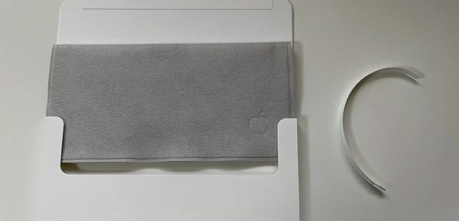 Cận cảnh miếng giẻ lau của Apple: Không rõ chất liệu, có tên tiếng Việt, giá gần 500K