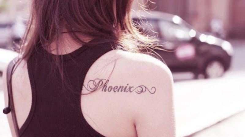 ‘Phoenix’ như biểu tượng cho việc uy lực, rực sáng sủa và cất cánh cao cất cánh xa vời như phụng hoàng của nữ giới giới