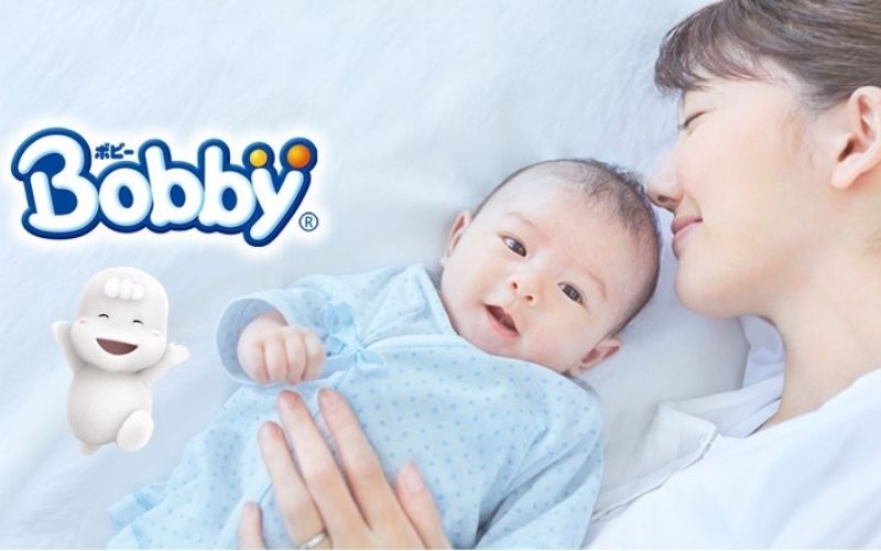 Bobby luôn đáp ứng sự thoải mái cho bé và lắng nghe những mong muốn của mẹ