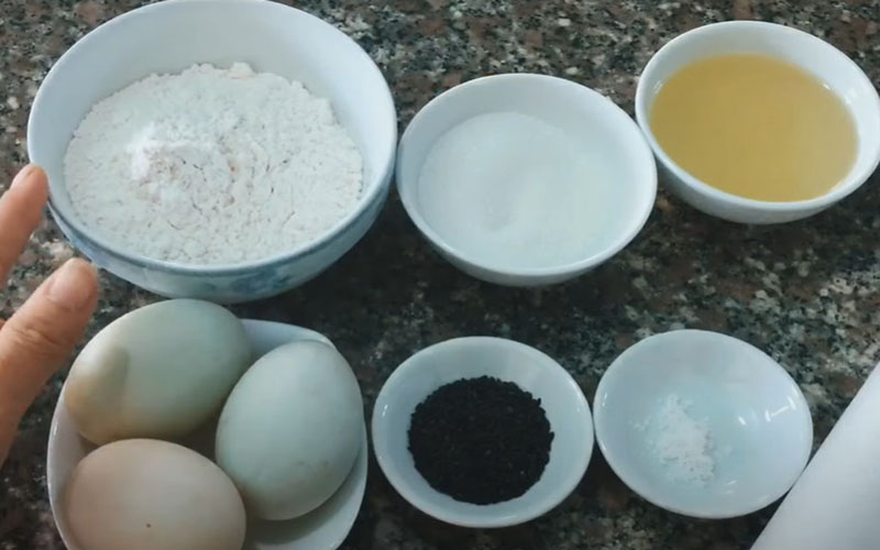 Một số nguyên liệu làm bánh trứng cuộn