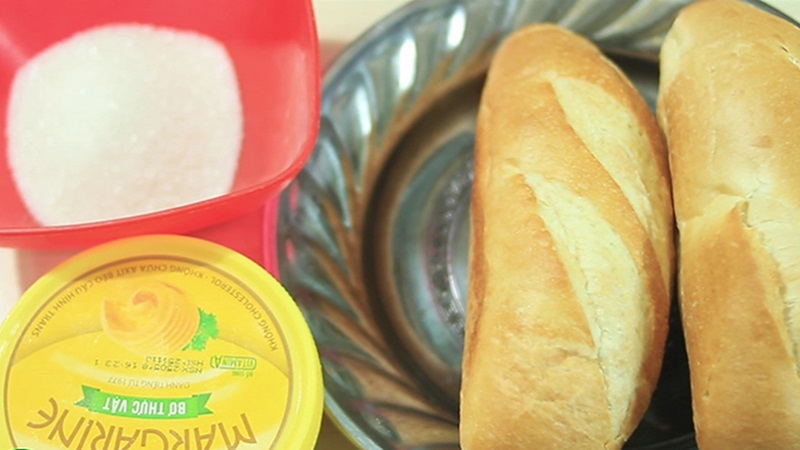 Cách làm bánh mì bơ đường giòn tan cho bữa sáng