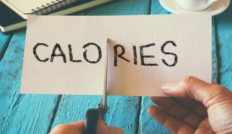 Thâm hụt calories là gì? Làm sao để thâm hụt calo giảm cân an toàn và hiệu quả?