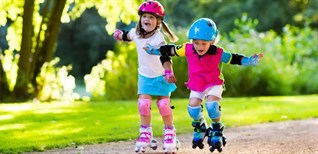 Hướng dẫn trượt patin cho trẻ cơ bản nhất. Những lưu ý khi cho trẻ trượt patin