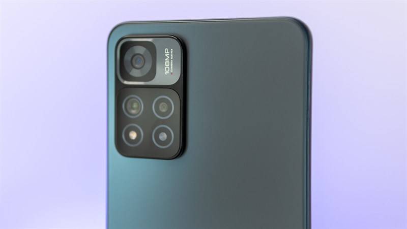 Xiaomi Redmi Note 11 Pro được trang bị cụm 3 camera với cách bố trí giống với Redmi Note 10 Series